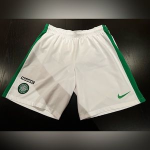 Nike Dri-Fit soccer Magners Celtic Football Club white and green shorts, XL